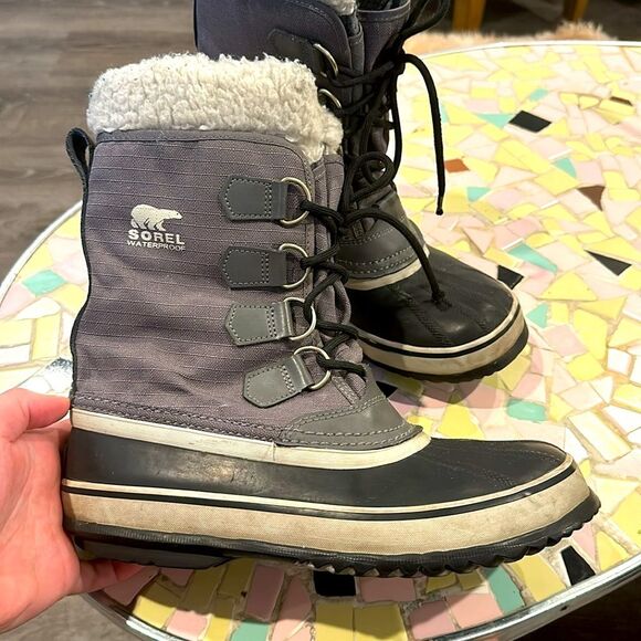 SOREL Women’s Winter Carnival Snow Boots in Quarry Gray Size 7.5 Fur on Top - Picture 2 of 10